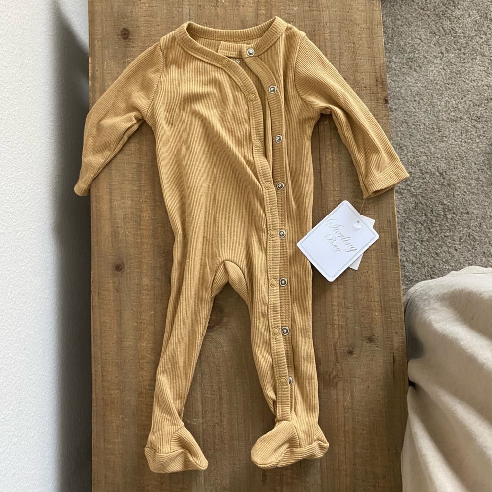 Baby footed pajama size 3month